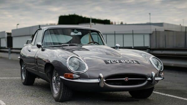 black porsche 911 on road during daytime