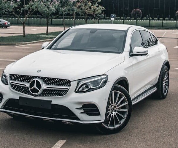 a white mercedes benz benz benz benz benz benz benz benz benz benz benz benz benz